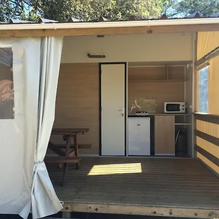Camping Bassin Arcachon - Les Goelands Ares Exterior photo